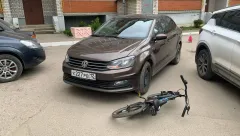 Водитель Volkswagen сбил ребенка-велосипедиста в одном из дворов Йошкар-Олы