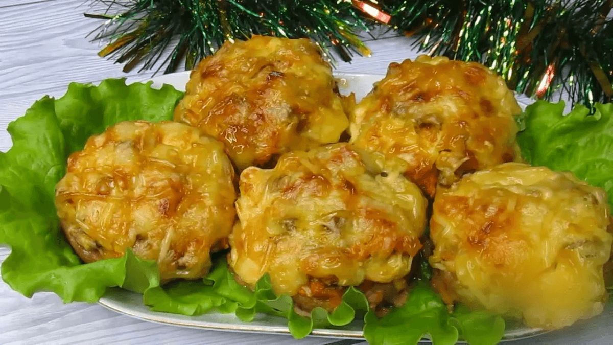 Котлеты по-новому. Всё под румяной корочкой. Вкусно и празднично.