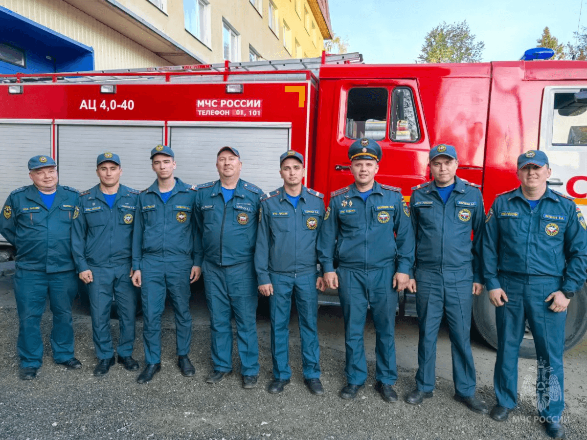В Йошкар-Оле сотрудники МЧС России спасли 12 человек на пожаре