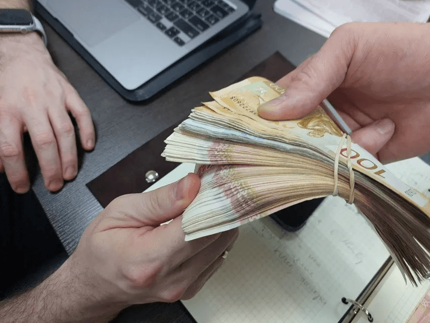 Социальные выплаты начали поступать жителям Марий Эл