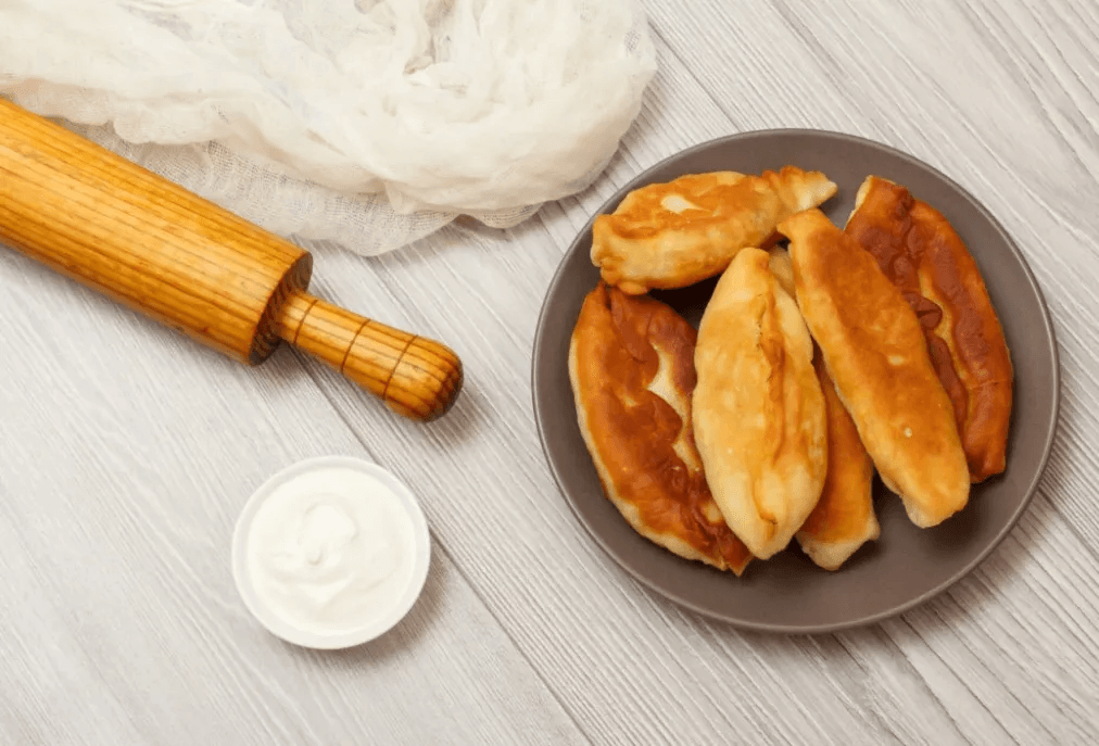 Вкуснее, чем у бабушки: готовим воздушное тесто для пирожков вот так — домашние съедят за секунды