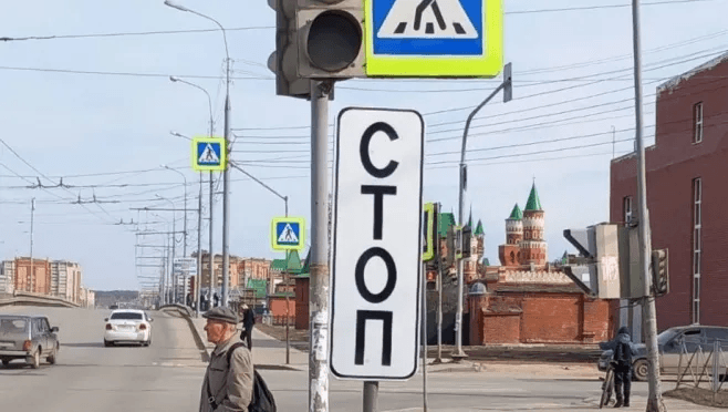 Новые вертикальные знаки дорожного движения установили в Йошкар-Оле