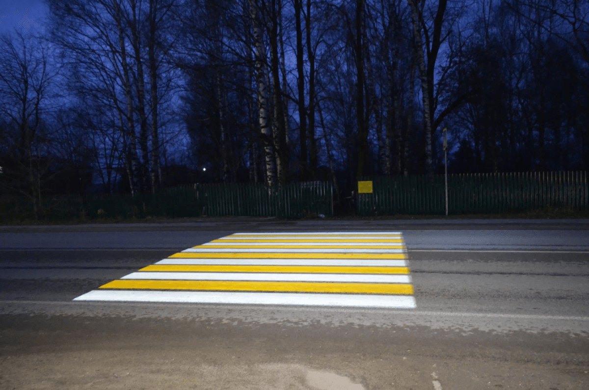 На трассах Марий Эл установили проекционные «зебры» для повышения безопасности пешеходов