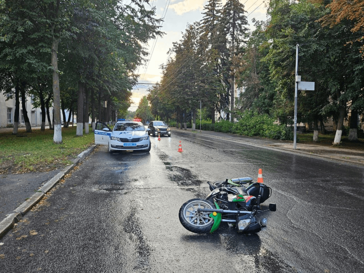 В Йошкар-Оле подросток на мопеде попал в аварию