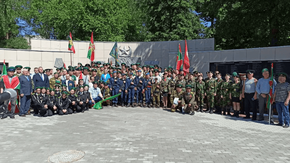 В честь Дня пограничника в Йошкар-Оле прошел торжественный митинг