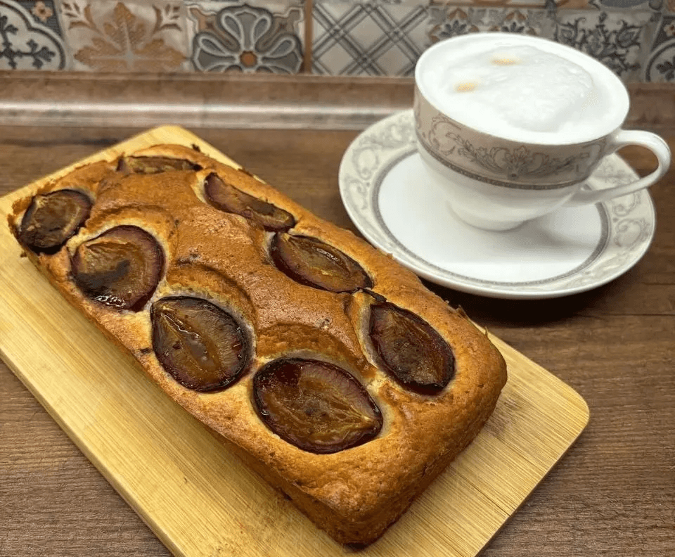 Дешево, быстро и вкусно: яблочный штрудель в лаваше
