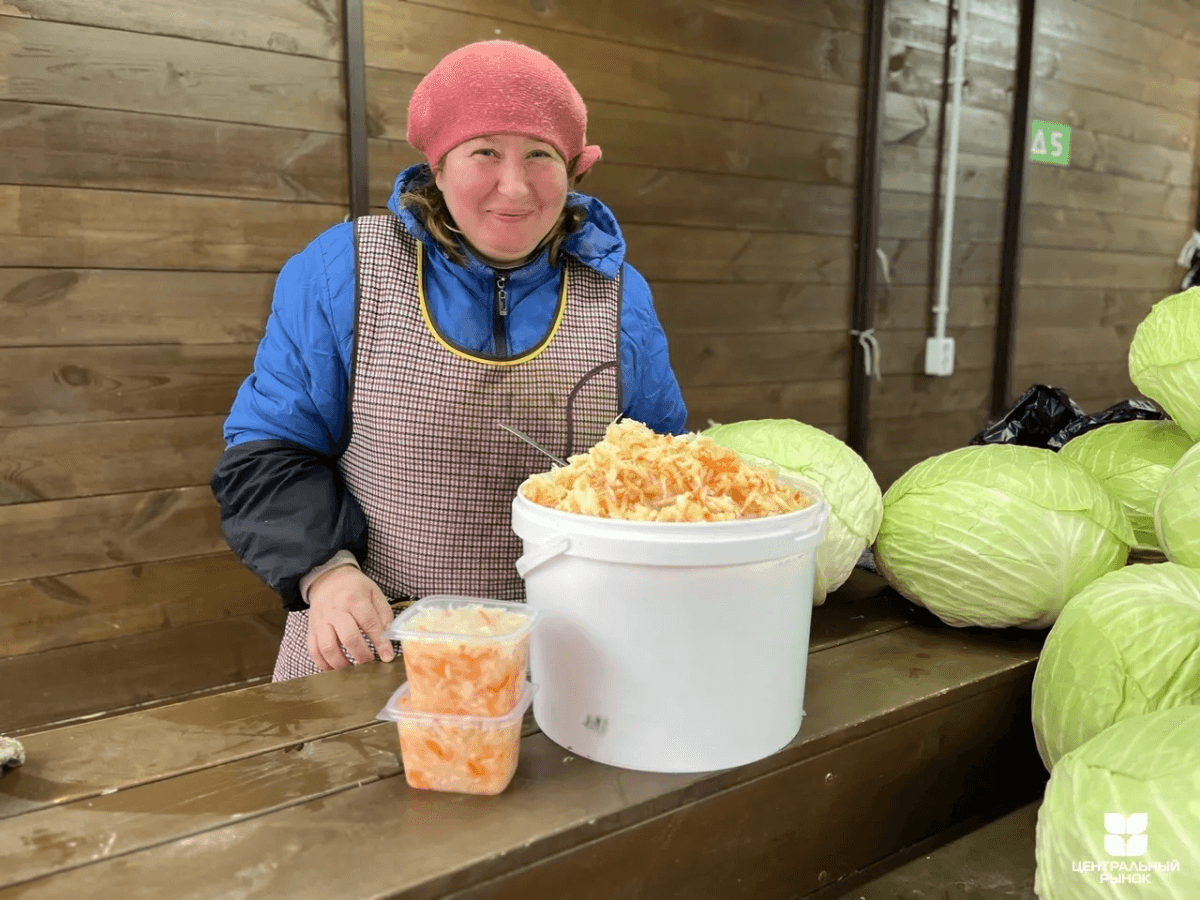 Продавец капусты с рынка Йошкар-Олы приняла участие в съемках программы "Жить здорово" на Первом канале