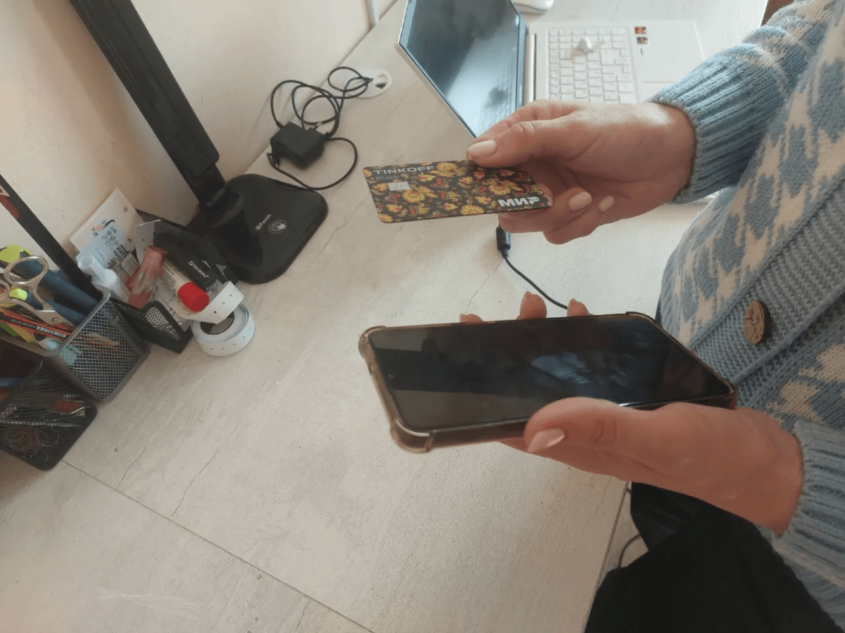 Подросток из Йошкар-Олы перевел мошенникам 215 тысяч рублей с маминых счетов 