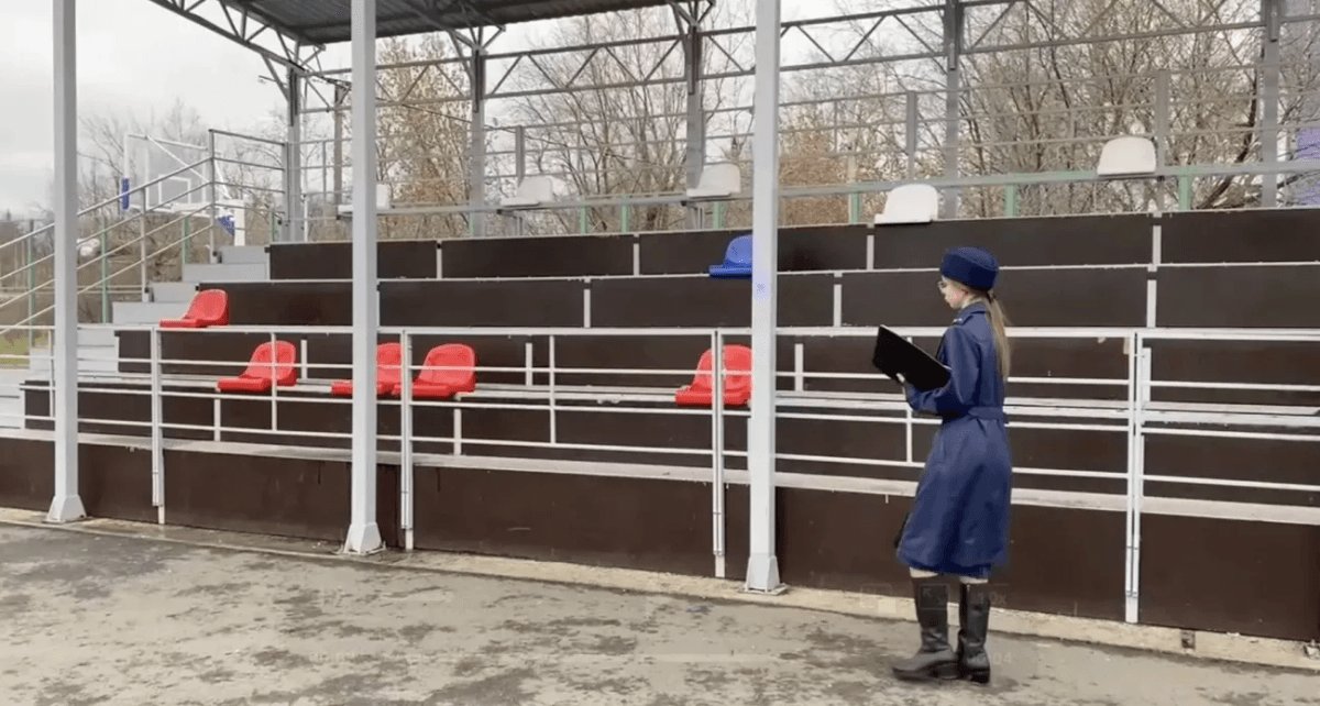 В Йошкар-Оле возбуждено дело о повреждении футбольного поля у Дворца молодежи