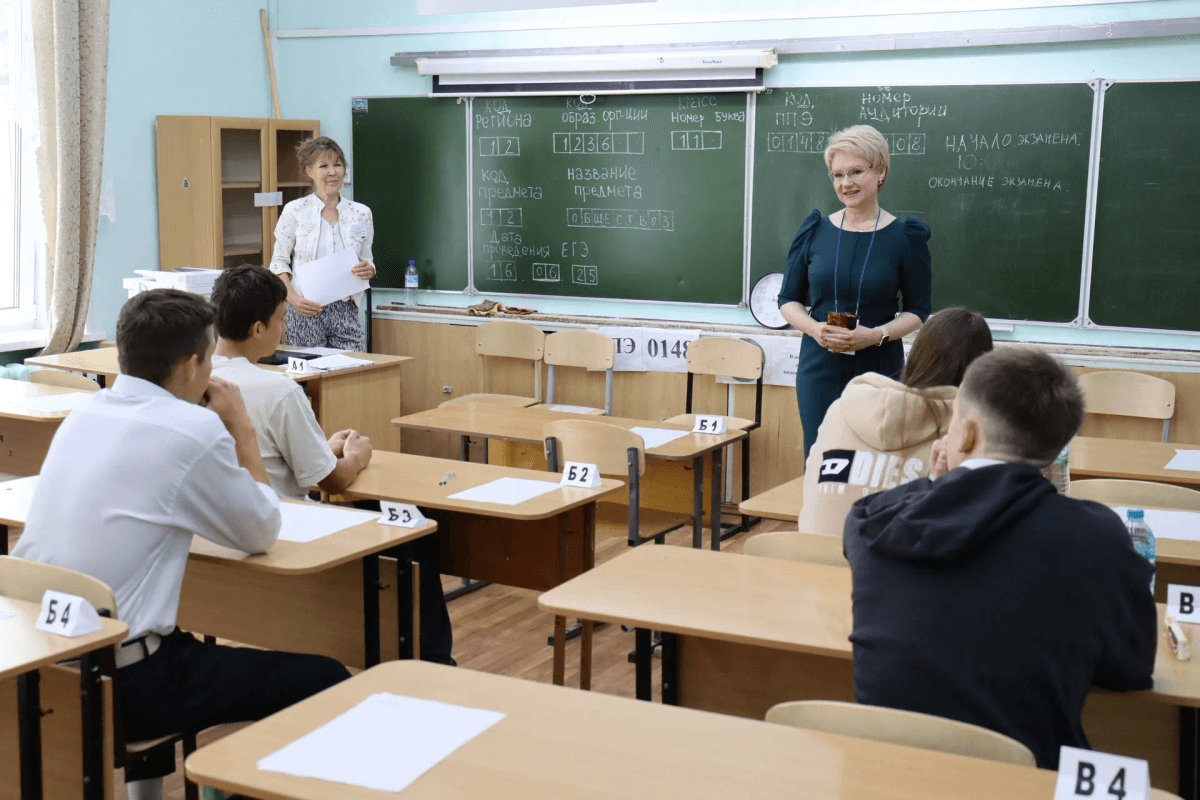 В дополнительные резервные дни 417 выпускников пересдали ЕГЭ