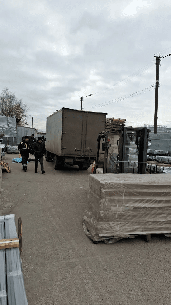 В Йошкар-Оле погрузчик, двигаясь задним ходом, насмерть сбил мужчину