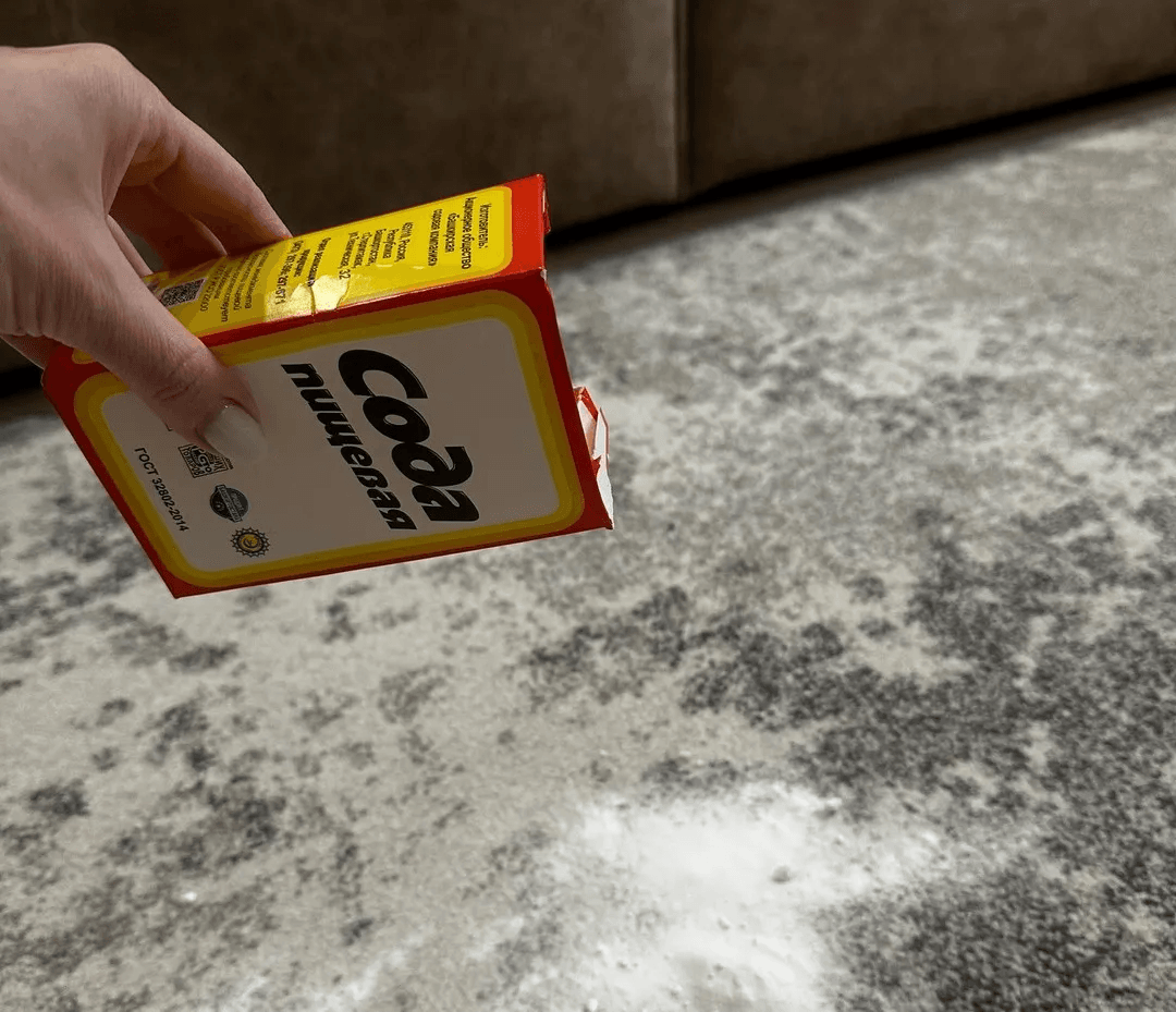 1 столовая ложка — и весь налёт с изюма уходит: хозяйки моют сухофрукты только так