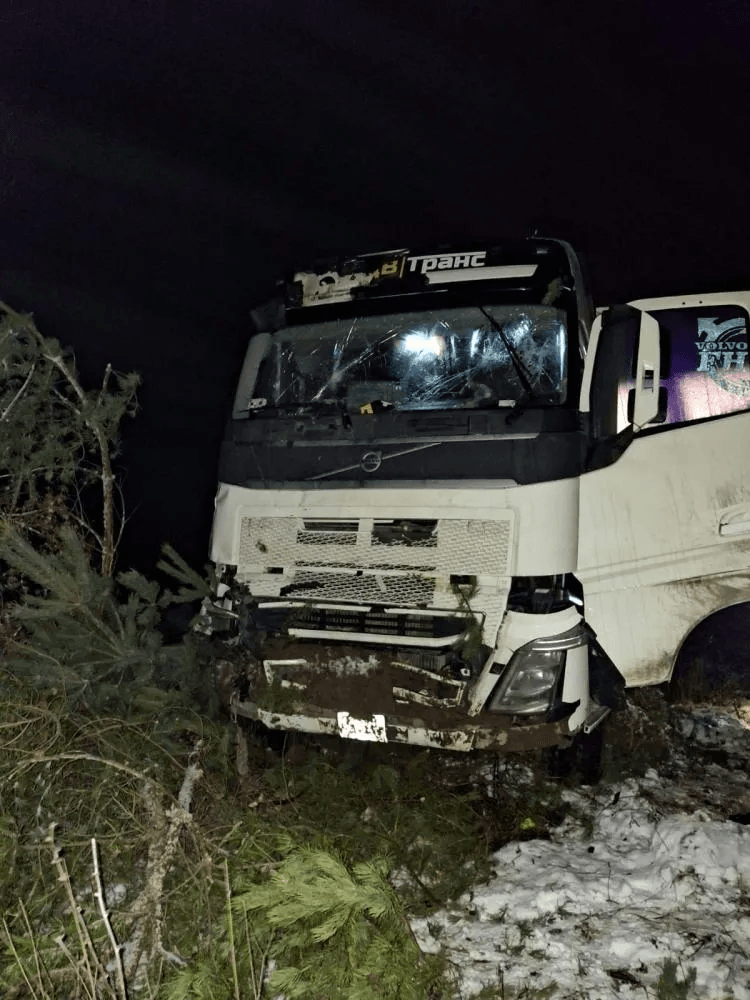 На трассе «Йошкар-Ола — Уржум» водитель Volvo съехал с дороги