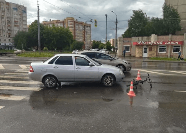 В Йошкар-Оле водитель Lada Priora сбил 10-летнего велосипедиста