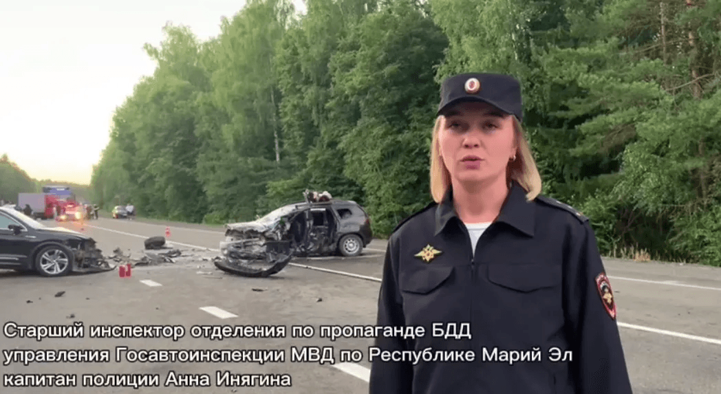 Водитель и пассажир Renault склнчались на месте аварии на Казанском тракте