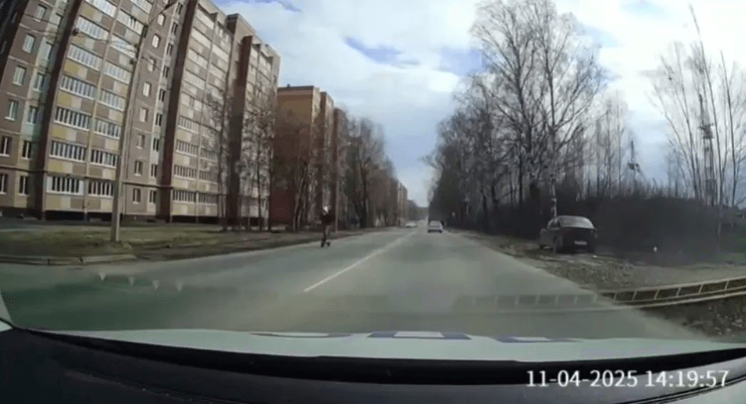 16-летний подросток без прав перевозил пассажирку на электросамокате в Йошкар-Оле