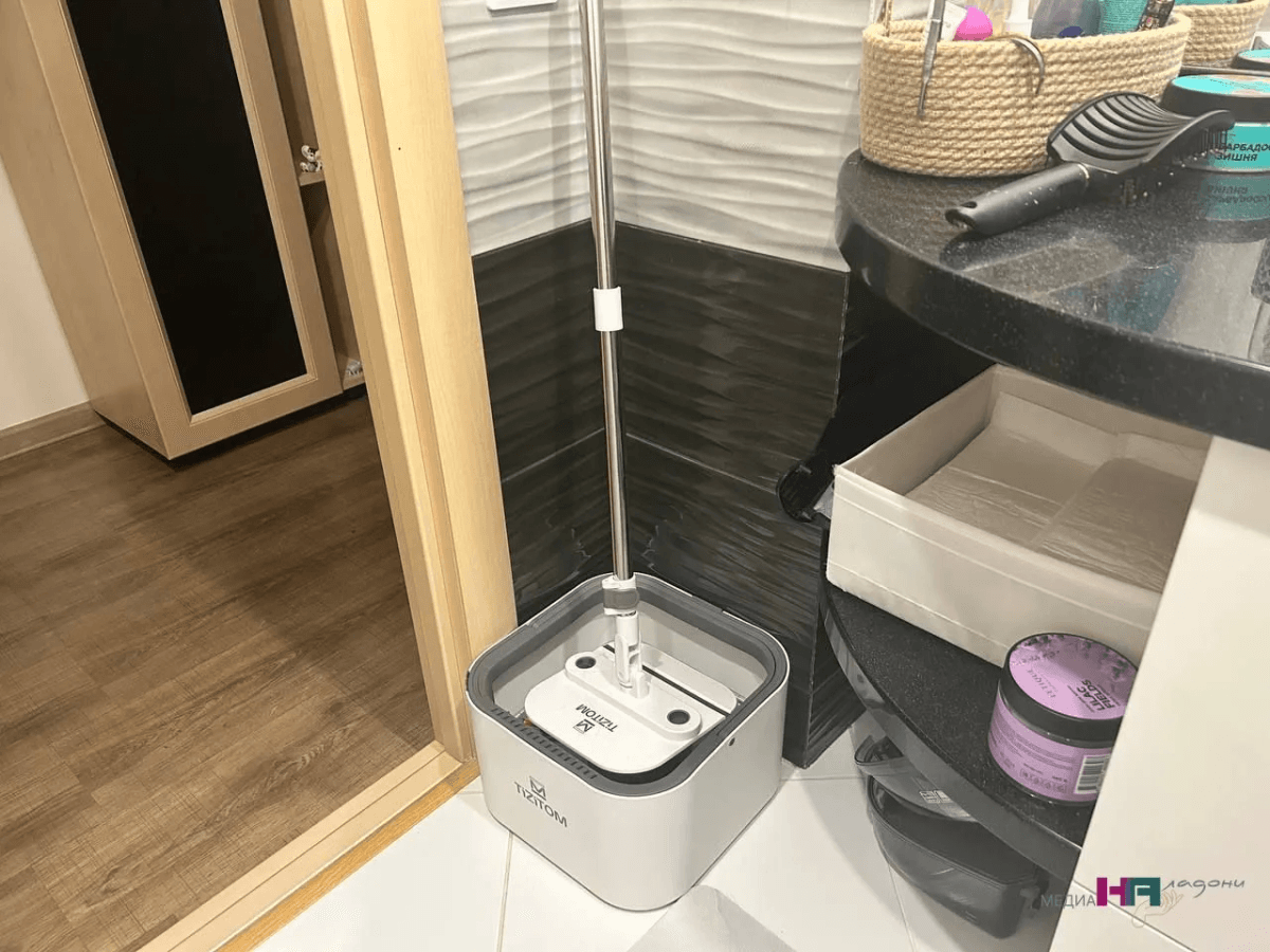 Всегда думала, что пол дома чистый, а потом заказала на "Wildberries" паровую швабру: итог ошеломил