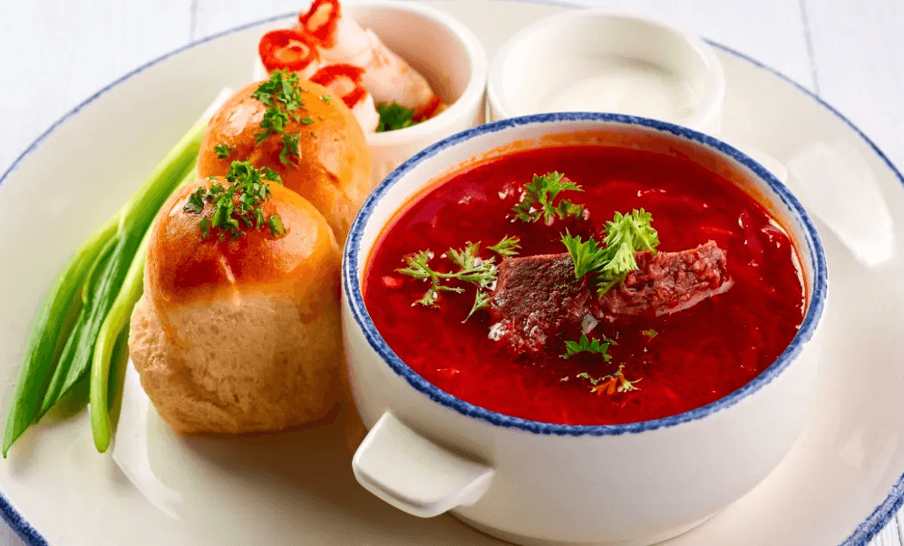 Как приготовить идеальный русский борщ: раскрываем секреты рецепта, который станет фаворитом на вашем столе