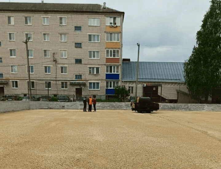 В Медведевском районе вместо старой коробки появится ультрасовременная спортивная площадка с покрытием будущего
