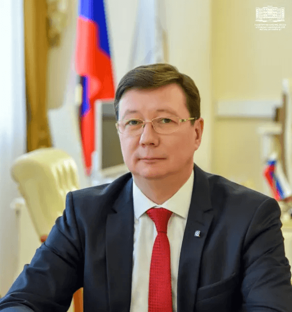 Константин Иванов поздравил жителей Марий Эл с Днём радио