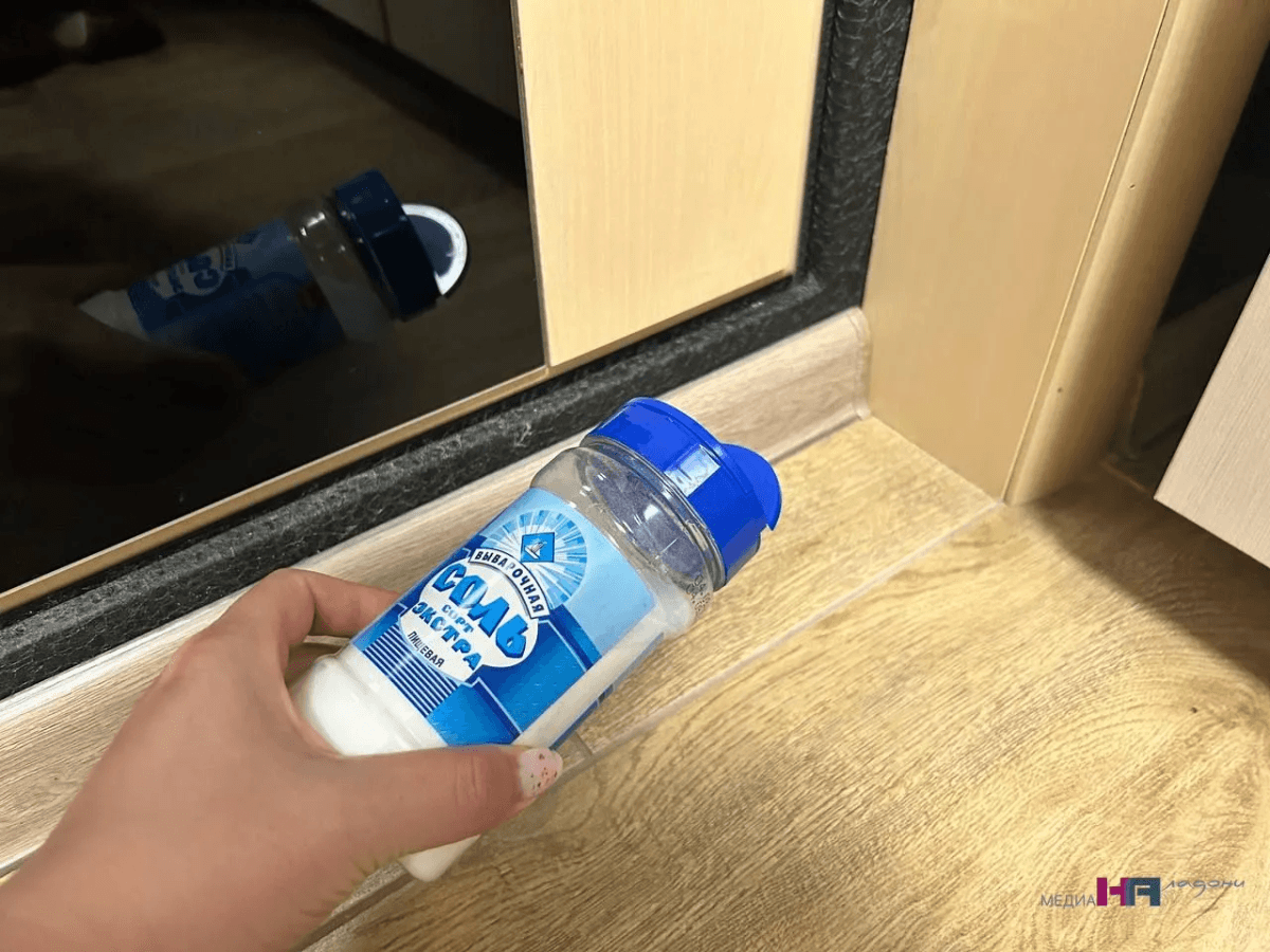 Всегда сыпь соль у порога: знакомая горничная поделилась удивительным лайфхаков - никакой эзотерики