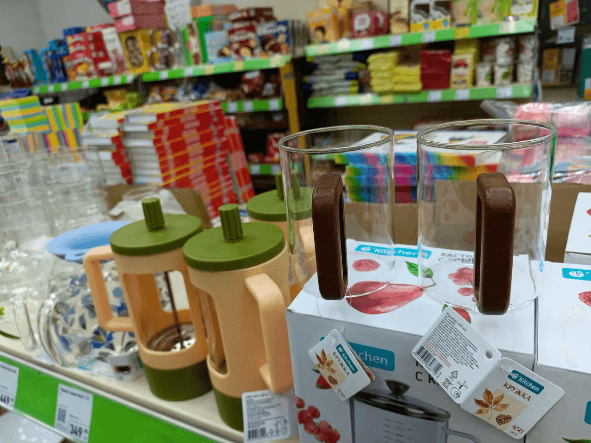 Уже сегодня в «Фикс Прайс» я снова заметила несколько новинок и полные полки товаров.