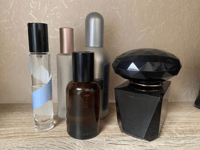 10 малоизвестных секретов, чтобы любимые духи держались дольше и не выдыхались за пару часов