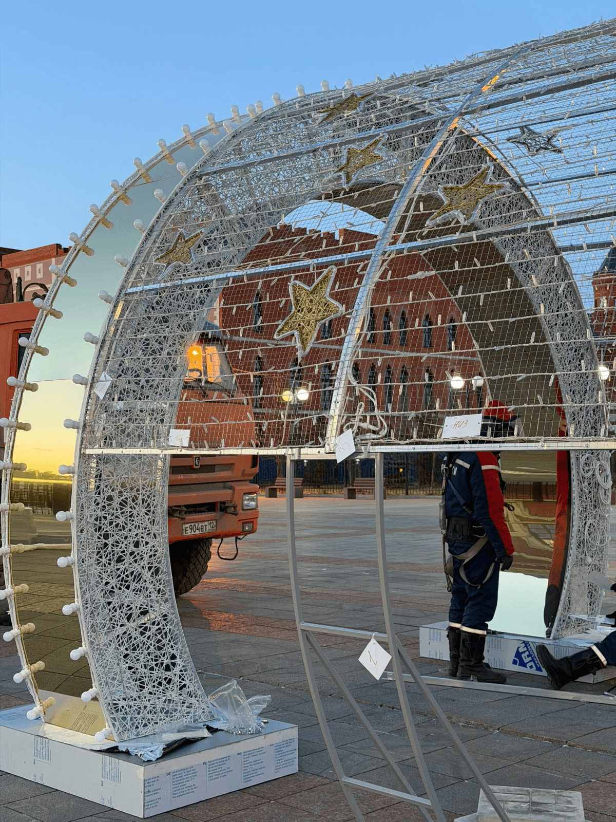 Главная новогодняя арка «Звездопад» появится на площади в Йошкар-Оле