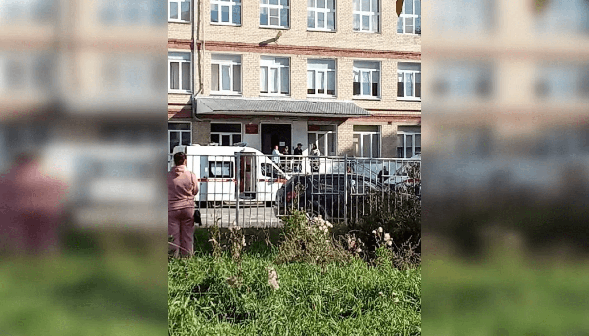 13-летний школьник напал с молотком на одноклассников за буллинг