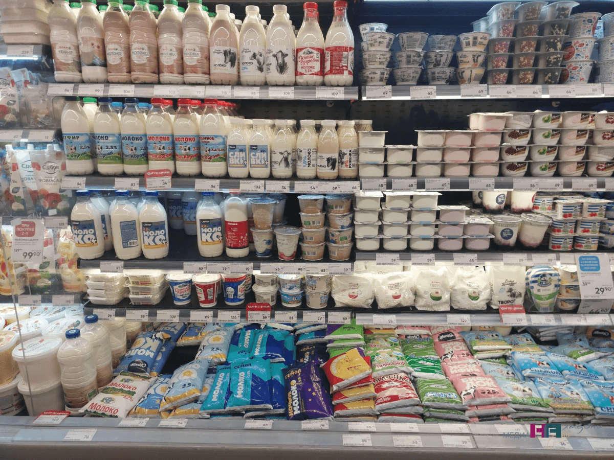 Не кислый, а тухлый: Росконтроль составил «Черный» список брендов кефира - а мы его детям и старика покупаем