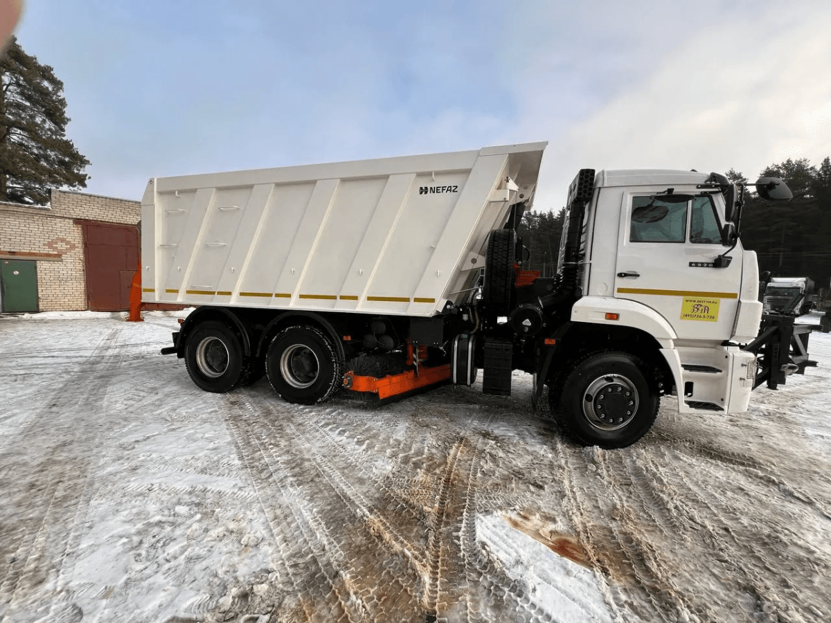 Волжск получил новую комбинированную дорожную машину, стоимость 10,8 миллиона рублей