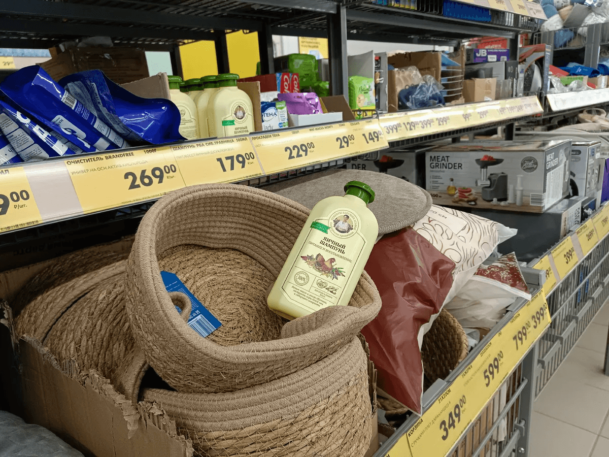 После продуктового отдела в «Чижике» зашла в хозяйственный прицениться: в магазине можно найти от свежей выпечки до бытовой техники