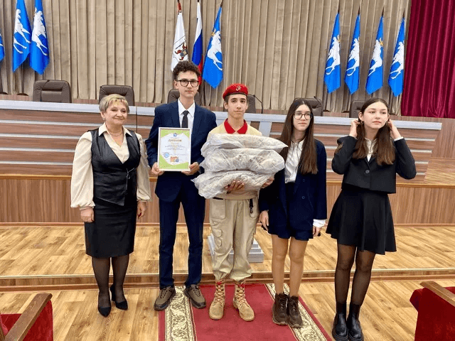 В администрации Йошкар-Олы наградили победителей муниципального конкурса «Юнармейская лига»