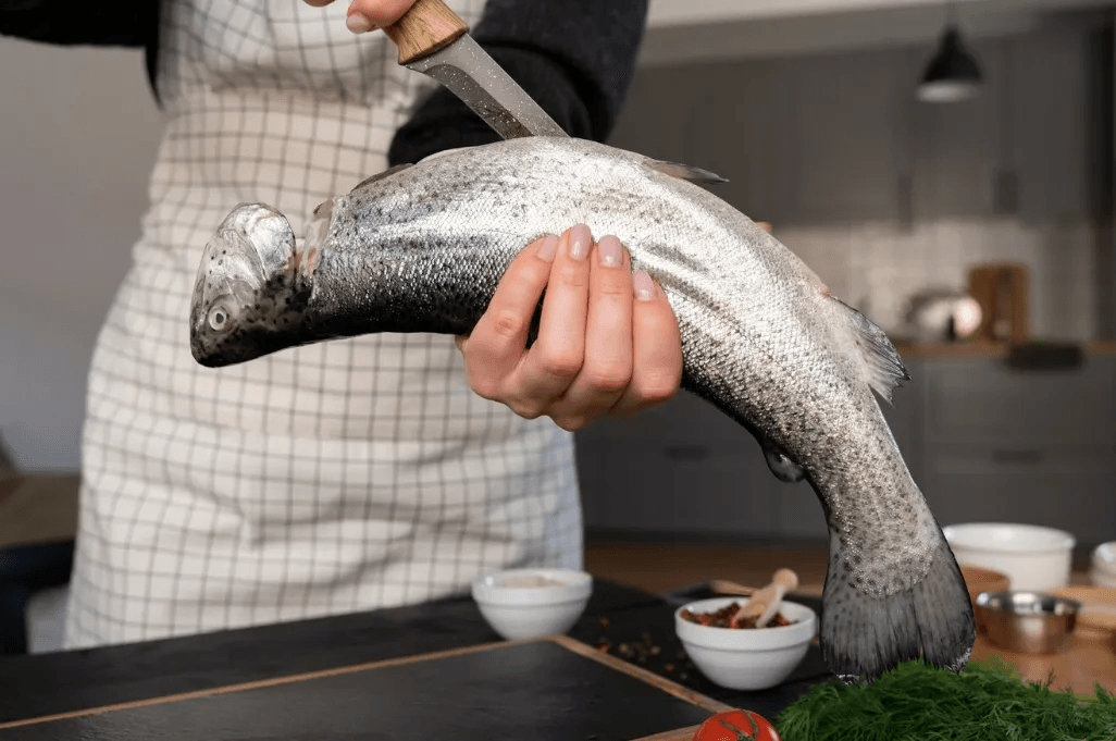 Купила дешевую горбушу в Светофоре, а при разделке глаза на лоб полезли: муж тут же примчался на мой крик