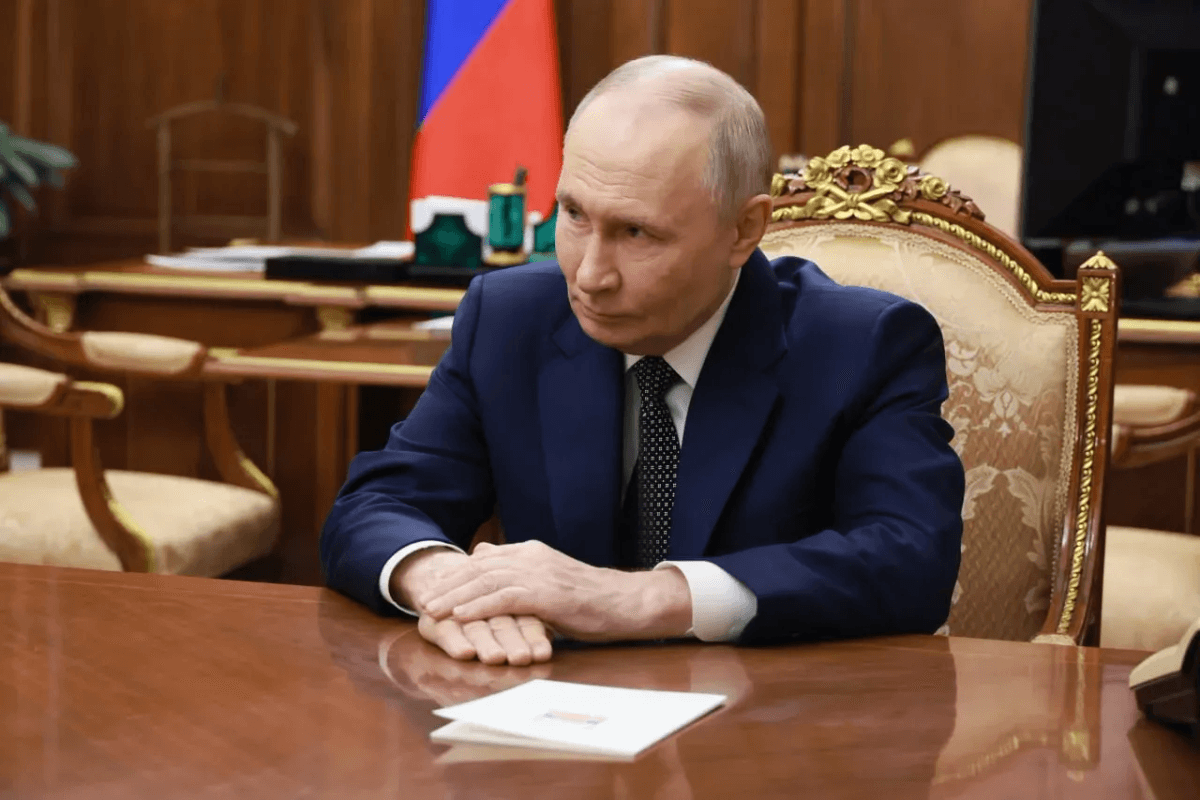 Владимир Путин присвоил почетные звания работникам из Марий Эл