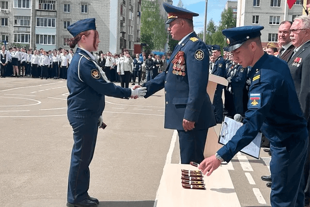 Кадетам йошкар-олинской школы №31 присвоены первые специальные звания