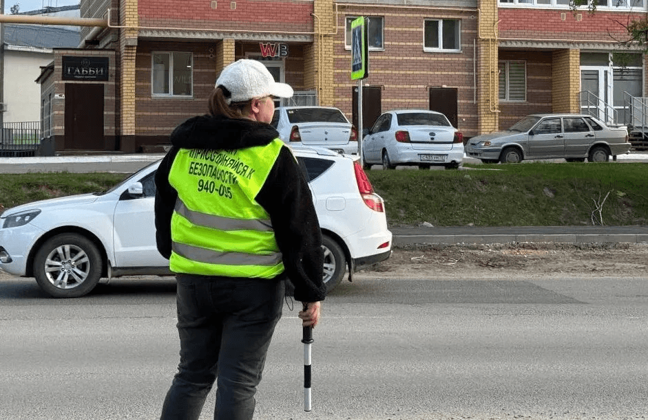 В Йошкар-Оле на новых пешеходных переходах стартовало волонтерское дежурство
