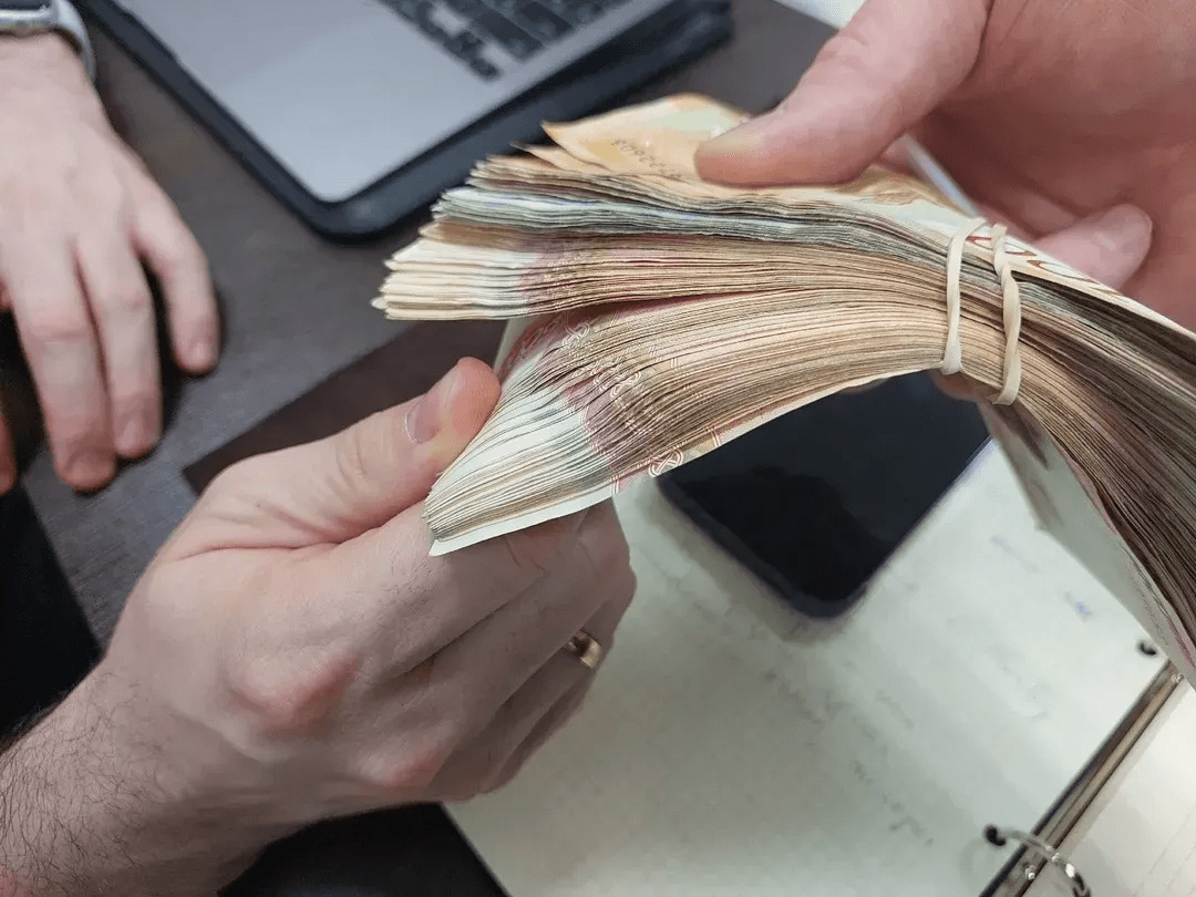 Августовский бонус: какие пенсионеры получат разовую выплату с четырьмя нулями