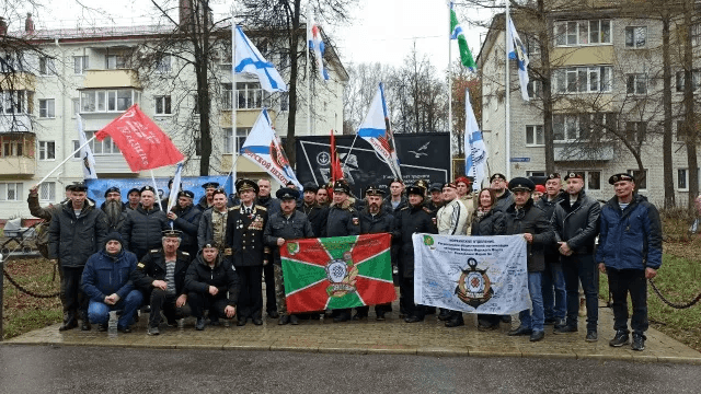 В Йошкар-Оле отметили День морской пехоты 