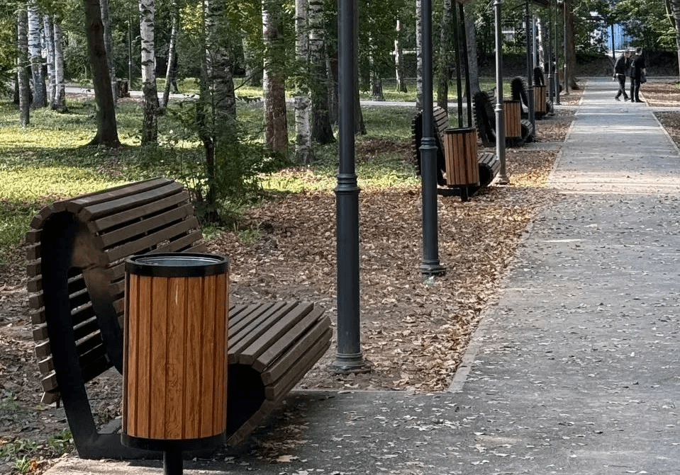 Центральный парк Йошкар-Олы изменился и стал уютнее: новые дорожки, фонари и перголы для отдыха