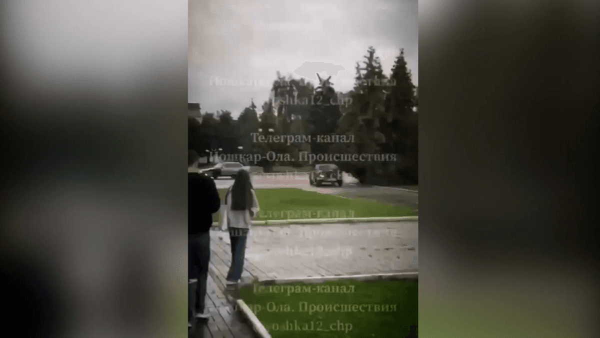 Двое молодых водителей оштрафованы в Йошкар-Оле за гонки по тротуару
