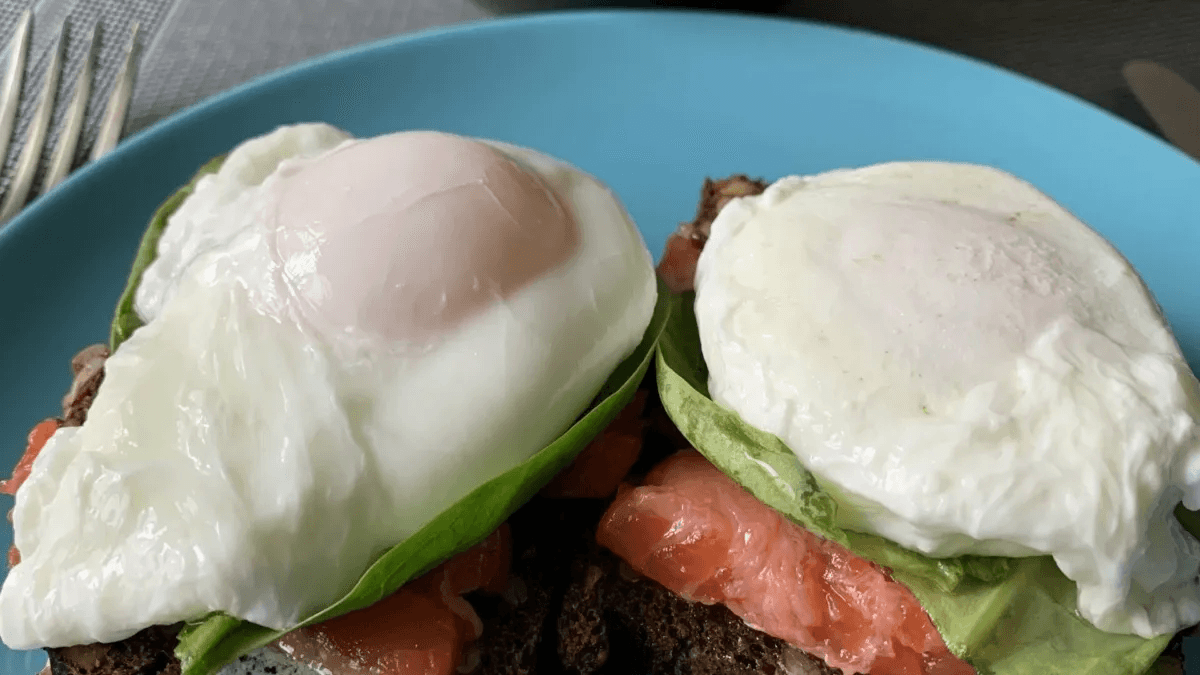 Варите яйца как шеф-повар: от жидкого золота до нежного облака — научный подход для вкуса и пользы