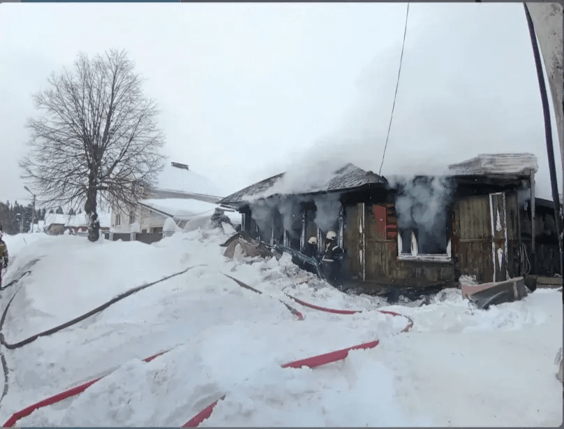 63-летний мужчина погиб в пожаре в поселке Краснооктябрьский