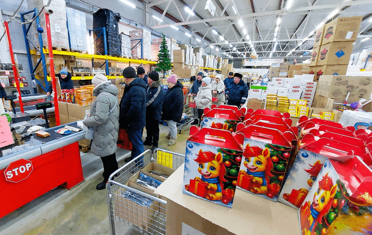 «Светофор» открыл свои двери, и народ снова повалил за покупками: обновленный ассортимент товаров