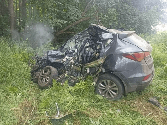 Два человека погибли: на трассе Вятка столкнулись Hyundai Santa Fe, КАМАЗ и Hyundai Solaris