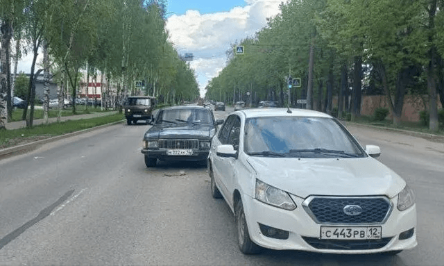 31-летняя пассажирка Datsun пострадала в ДТП с ГАЗ в Йошкар-Оле