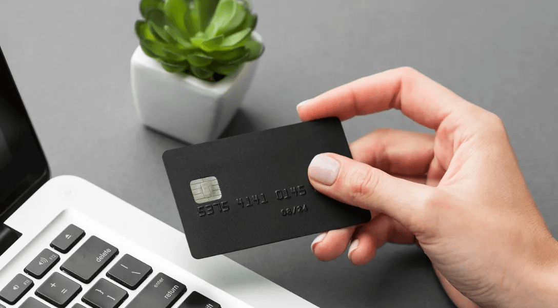 Отнимут и продадут квартиру за платежку ЖКХ: быстрая схема работает уже с мая