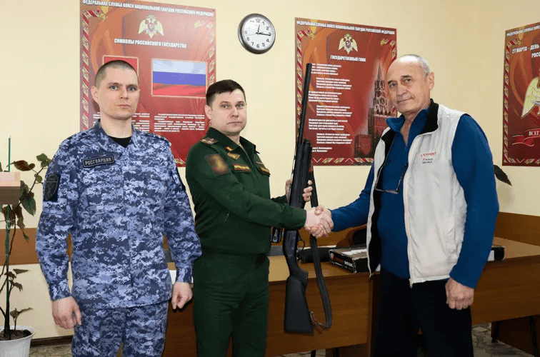 90 единиц оружия и 2183 патрона передали жители Марий Эл для участников СВО