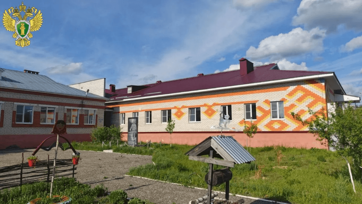Прокуратура выявила факт мошенничества во время строительства Юксарской школы