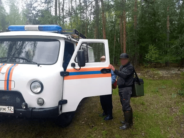 Спасатели нашли заблудившихся в лесу у озера Оланге в Звениговском районе